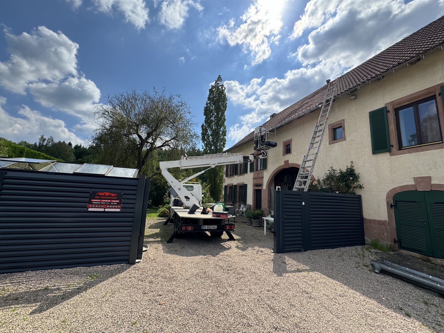 Pose de gouttières - MW Rénovation